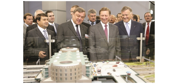 Открытие Центра инновационных технологий в транспортном ма-шиностроении. 2007 г.